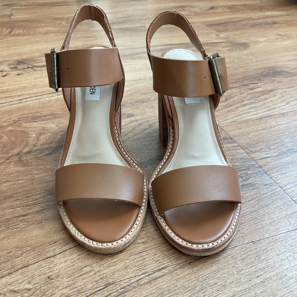 Steve Madden Heels size 6